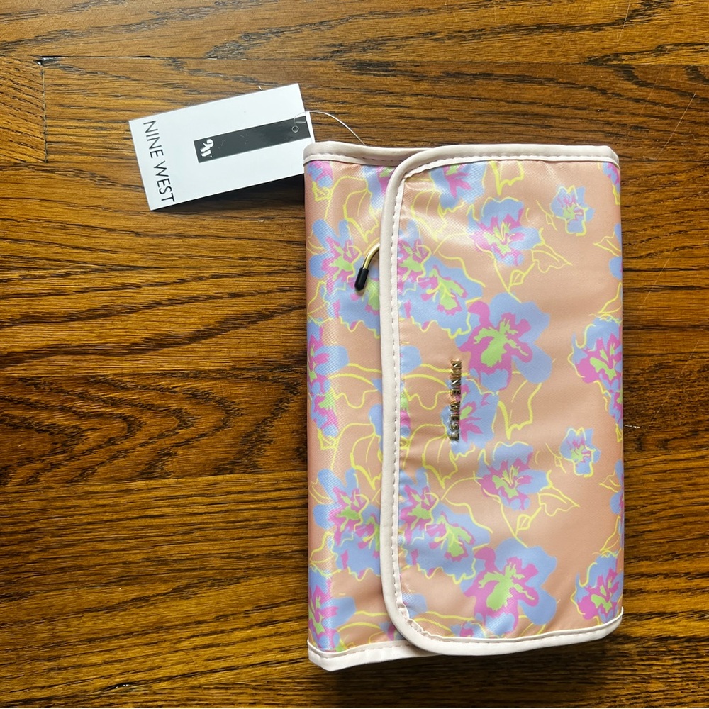 Nine West Pastel Floral Organizer